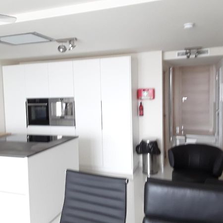 Front Port Line Sleeps 6 Διαμέρισμα Μαρμπέλλα Εξωτερικό φωτογραφία