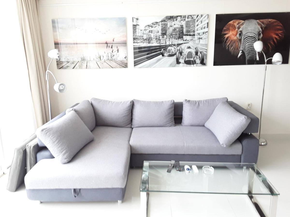Front Port Line Sleeps 6 Διαμέρισμα Μαρμπέλλα Εξωτερικό φωτογραφία