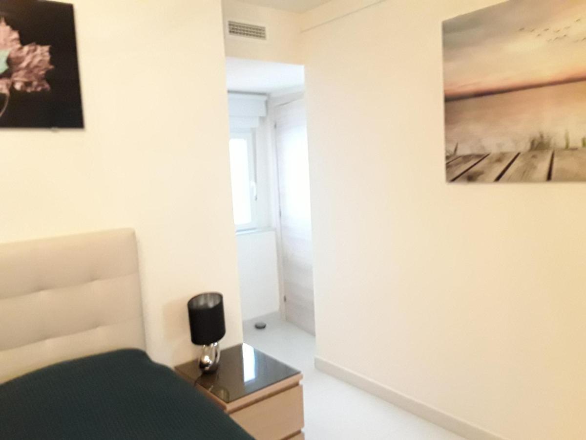 Front Port Line Sleeps 6 Διαμέρισμα Μαρμπέλλα Εξωτερικό φωτογραφία